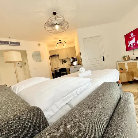 'la Melanie' Neuf, Equipe, Terrasse, Centre Apartment Menton